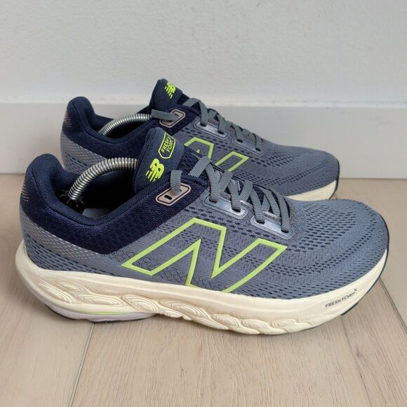 New Balance Fresh Foam X Womens 9 Running Shoes Sneakers Gray Seasalt W860L14 - Picture 2 of 11